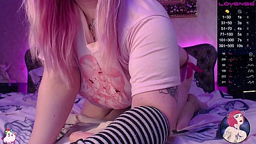Goth slut yukionna fucks on stream
