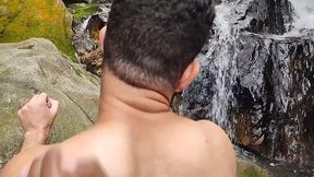 amigos safados fodendo na cachoeira interracial 39 58