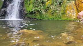 amigos safados fodendo na cachoeira interracial 39 58