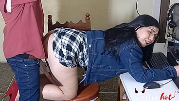 Secretaria caliente se deja coger por su jefe y termina en cum facial (parte II)