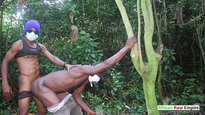 franck cameroon who copiously fucks his hetero friend during a walk in the bush in the free era. on xvideos red