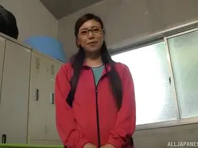 Naughty Hitomi Madoka Fingers Herself Longing for Sexual Satisfaction