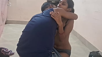 Desi Young Indian Girl Desperate For The Cock For Her Wet Pussy !