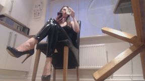 Sweaty Foot Worship- After a days shopping (MOV)