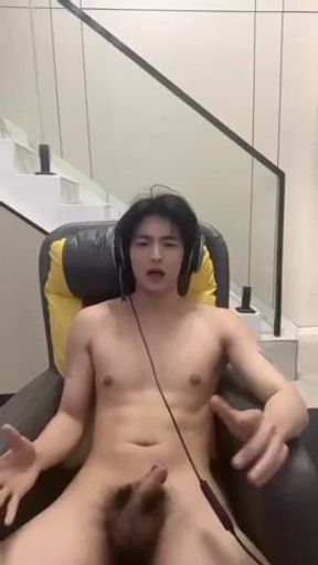 Gay Amateur: asian boy wanking 19