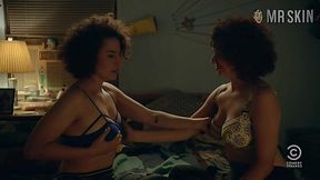 Nude episodes featuring busty Ilana Glazer