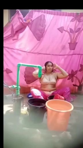 Desi Bhabhi take bathing time
