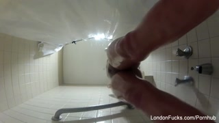 London Keyes showers off her hot body in a hotel room