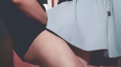 露出狂スタイルでデートに来ちゃう発情期の地雷系女子さん。すぐに公園トイレへ直行し声出ようが潮吹こうが構わずヤリまくり肉便器確定した模様。