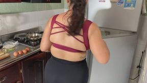 A lot of urine in the middle of breakfast