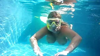 Mauritius Diving lessons in the pool
