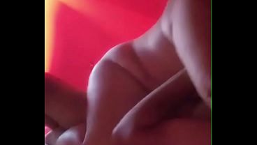 Kim cogiendo con su amigo y grabando para su esposo Cornudo, video completo SIN SENSURA