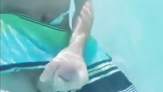 Jerk off under water 5