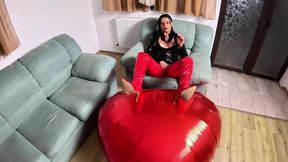 giant heart balloon pvc fetish. balloon pop, deepthroat and cum play