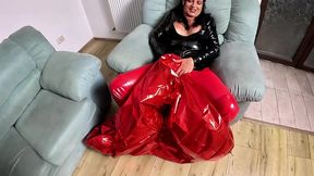 giant heart balloon pvc fetish. balloon pop, deepthroat and cum play