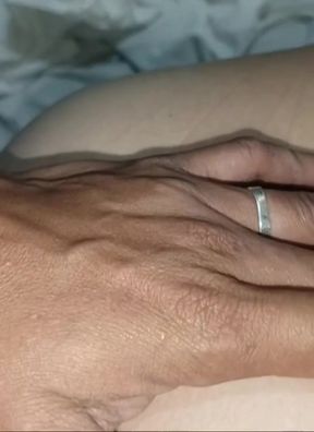 Napatuwad tuloy ako kahit mahal na araw.