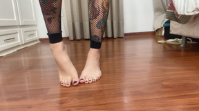 jerk off and cum to trans feet on your face