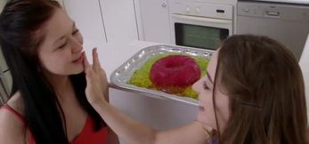 Amateur Lesbian Eats Her Lover’s Pussy