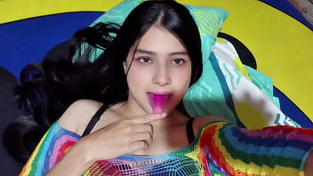 Hermanastra: No podemos tener sexo. &iexcl_Solo frotarnos! &iquest_De acuerdo?