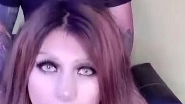 DESPUES DE QUE ESTABA LEYENDO ME VINO A VISITAR MI NUEVO VECINO Y SUPO MUY BIEN COMO HACERME LLEGAR AL ORGASMO DESPUES DE ESTAR DENTRO DE MI EN UNA SESION DE SEXO SUPER RICA QUE ME QUEDE CON GANAS