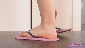 Dirty Feet in Flip Flops - 4K MP4