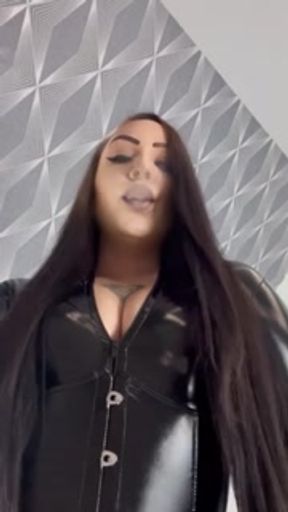 Open your mouth you fucking loser! (More on my Onlyfans)