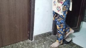 Village girl ko paise dekar jabar dasti pela