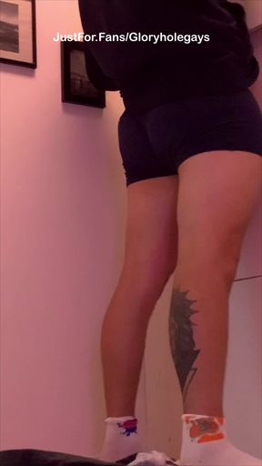 Cumshot Challenge - can this young bi guy last long enough to break the record