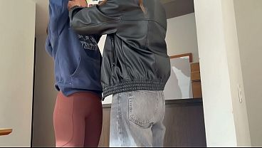 La policia me toca hasta el orgasmo