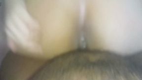 desiresouza - casada esperou marido sair para dar pro vizinho, que finalizou comendo o cozinho com forca