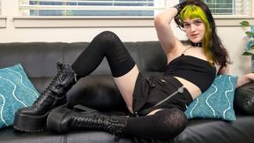 Femboy XXX: Lola Love's Femout Debut!