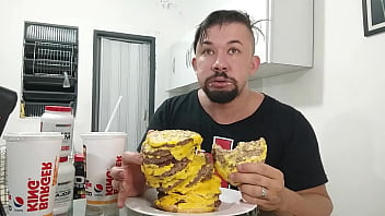 Comendo o Maior Burger King do X videos