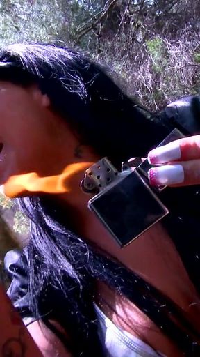 Sexy Video: Jenny Hard Mo