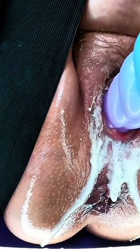 MAMA's Juicebox DESTROYED: Loud Sloppy and Stretched Wide Open   Clip 1