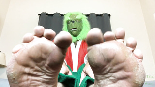 Grinch makes Santa Eat his Soles Feet Jerk Off Instructions