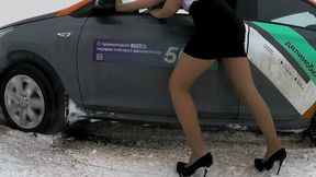 KARINA END YANA CARSTUCK IN SNOW full video 8 min