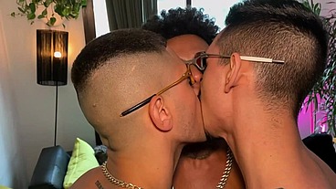 BRUNO ZL SENDO MARMITA DO CASAL DE MALOCAS