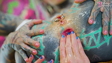 CRAZY ANAL loving lesbians EXTREME GAPES and FISTING session!