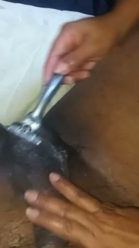 Prostitute lady, she shaves my cock and I even suck my cock.   Clip 2