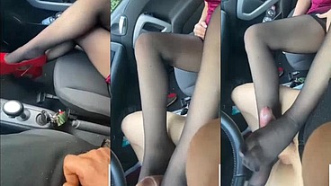 HD OUTDOOR CAR FOOTJOB & CUM (ROLEPLAY- PASSAGGIO IN AUTO CON FOOTJOB & CUM) ALL'APERTO IN MACCHINA