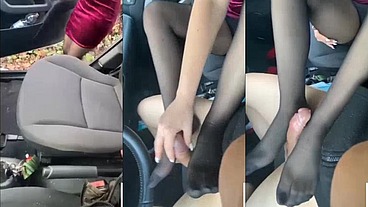 HD OUTDOOR CAR FOOTJOB & CUM (ROLEPLAY- PASSAGGIO IN AUTO CON FOOTJOB & CUM) ALL'APERTO IN MACCHINA
