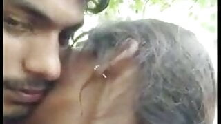 Jija Sali &ndash; kissing and romance in jungle