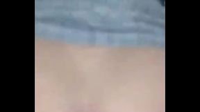 Colegiala termina montando la verga de su compa&ntilde_ero de clase