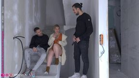 une touriste baisee par deux espagnols tres chauds premium