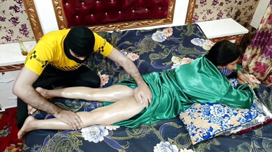 Mature Pakistani woman receives an oiled massage that turns into hard sex with her young masseur