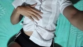 chica universitaria caliente masturbandose despues de clase ( sheer complete version)