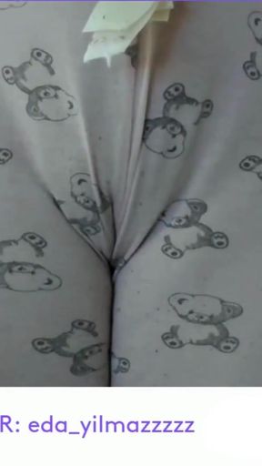 CAMELTOE- MASTURBATION IN PAJAMAS- TURKISH MILF- TURKISH PORN   Clip 3