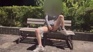 Dildo masturbation in the park at night ♡ I also tried cowgirl with love juice