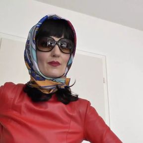 Big Sunglasses Show - Headscarf Makes You Cum