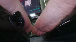 Hiding between Pixie's school shoes (Tiny3DX 03)
